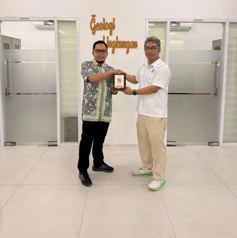 Kenalkan Dunia Kerja Profesional, PATGTL Terima Safari Profesi SMP Salman Al Farisi